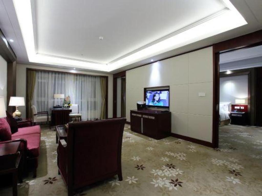 หลินยี่ บลู ฮอไรซัน อินเตอร์เนชั่นแนล โฮเต็ล ยี่เหอ Hotel หลินอี๋ ภายนอก รูปภาพ